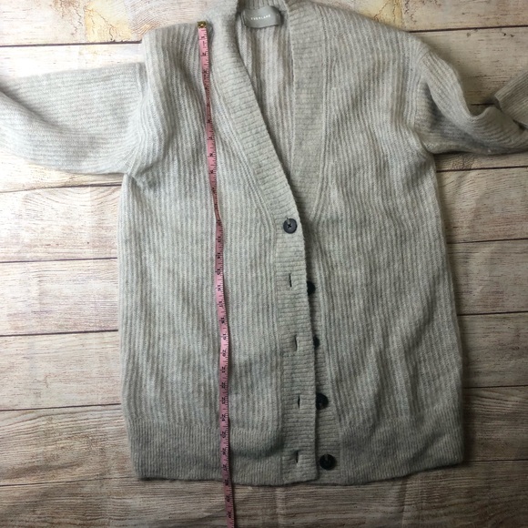 Everlane Women's Cream Ribbed Cardigan 🩵 - Picture 6 of 7